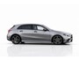Mercedes-Benz A-klasse 180 AMG NIGHT | SFEERVERLICHTING | APPLE CARPLAY | CAMERA | ANDROID AUTO | NAP | DEALER ONDERHOUDEN