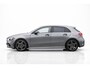Mercedes-Benz A-klasse 180 AMG NIGHT | SFEERVERLICHTING | APPLE CARPLAY | CAMERA | ANDROID AUTO | NAP | DEALER ONDERHOUDEN