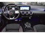 Mercedes-Benz A-klasse 180 AMG NIGHT | SFEERVERLICHTING | APPLE CARPLAY | CAMERA | ANDROID AUTO | NAP | DEALER ONDERHOUDEN