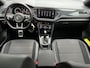 Volkswagen T-Roc 1.5 TSI 150PK Sport / LED / Achteruitrijcamera / Stoelverwarming / Elektrische Achterklep / Parkeersensoren V+A