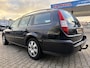 Ford Mondeo Wagon 1.8-16V Futura, climatronic, cruisecontrol, navigatie, trekhaak.