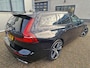 Volvo V60 2.0 B3 R-Design Panoramadak | B&W | NL Auto!