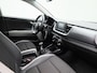 Kia Stonic 1.0 T-GDi DynamicPlusLine | Navigatie | Apple Carplay/ Android Auto | Camera | DAB | Parkeersensoren | Cruise Control | Half leder bekleding | LMV |