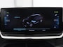 Peugeot e-2008 EV Allure 50 kWh | 3 Fase | Panoramadak | Adaptive cruise | Keyless | Camera | Carplay | Half leder | Navigatie