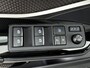 Toyota C-HR 1.8 Hybrid Executive | Metaalkleur | LED lampen | Verwarmd stuurwiel |