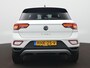 Volkswagen T-Roc 1.5 TSI Style Business Automaat - ACC - Camera - IQ light - Stoelverwarming