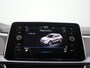Volkswagen T-Roc 1.5 TSI Style Business Automaat - Navigatie - Camera - Clima