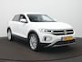 Volkswagen T-Roc 1.5 TSI Style Business Automaat - Navigatie - Camera - Clima