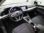 Volkswagen Golf 1.0 TSI 110pk Life · Navigatie · Camera + Parkeersensoren · Apple/Android Car Play · Garantie tot oktober 2026 of 100000km.