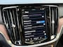 Volvo V60 Cross Country B5 AWD Ultimate | Panoramadak | Harman Kardon | Nappaleder met stoelventilatie |