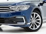 Volkswagen Passat Variant 1.4 TSI PHEV GTE R-Line | Panoramadak | Massage | Trekhaak | Camera | Adaptive Cruise | Carplay