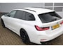 BMW 3-Serie Touring 320e Executive Sport NAP|Sportst|Leder|Carplay|Curved|LCI