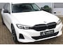 BMW 3-Serie Touring 320e Executive Sport NAP|Sportst|Leder|Carplay|Curved|LCI