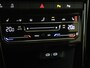 Volkswagen T-Roc 1.5 TSI R-Line | Trekhaak | Navi | Achteruitrijcamera | Parkeerassistent | Stoelverwarming  | Adaptieve cruise control | CarPlay |