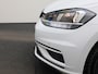 Volkswagen Golf 1.0 TSI 115pk Comfortline · Navigatie · Apple/Android Car Play · Parkeersensoren · DAB