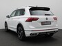 Volkswagen Tiguan 1.4 TSI eHybrid R-Line Business+ 245PK DSG Pano-Schuifdak, SOH 86%, Trekhaak, Leder, Memorystoel, 20" LM Velgen, Matrix-LED Verlichting, 360gr. Camera