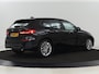 BMW 1-Serie 120i Business Edition Plus | Leder | Sportstoelen | Carplay | Stoelverwarming | Live Cockpit | Parkeerhulp | Climate control | Bluetooth | Cruise control