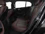 BMW 1-Serie 120i Business Edition Plus | Leder | Sportstoelen | Carplay | Stoelverwarming | Live Cockpit | Parkeerhulp | Climate control | Bluetooth | Cruise control
