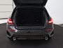 BMW 1-Serie 120i Business Edition Plus | Leder | Sportstoelen | Carplay | Stoelverwarming | Live Cockpit | Parkeerhulp | Climate control | Bluetooth | Cruise control