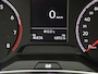 Volkswagen T-Roc 1.5 TSI Sport 150 pk DSG | Black Style | Afn. Trekhaak | Stoelverwarming | Cruise Control | Navigatie via App-connect