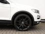 Volkswagen T-Roc 1.5 TSI Sport 150 pk DSG | Black Style | Afn. Trekhaak | Stoelverwarming | Cruise Control | Navigatie via App-connect