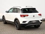 Volkswagen T-Roc 1.5 TSI Sport 150 pk DSG | Black Style | Afn. Trekhaak | Stoelverwarming | Cruise Control | Navigatie via App-connect