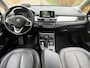 BMW 2-Serie Active Tourer 220i Essential / AUTOMAAT / PANORAMADAK / LEER / HEAD-UP / NAVI