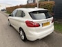 BMW 2-Serie Active Tourer 220i Essential / AUTOMAAT / PANORAMADAK / LEER / HEAD-UP / NAVI