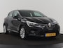 Renault Clio 1.6 E-Tech Hybrid 140 Intens | Stoelverwarming | Camera | Carplay | Stuurverwarming | Half leder | Full LED | Navigatie | Climate control | Cruise control | Parkeerhulp