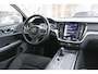 Volvo V60 2.0 B3 163pk Momentum Advantage | Trekhaak Wegklapbaar | Navigatie | Camera | PDC