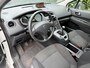 Peugeot 5008 1.6 HDiF ST 5p. | Navi | Autom. Airco | Cruise Control | PDC | Trekhaak | Privacy Glass | APK tot 31-03-2026!