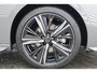 Peugeot 308 SW 1.2 HYBRID 136PK GT PACK AUTOMAAT / NAVI / LEDER / CLIMA / PDC / 18" LMV / CAMERA / KEYLESS / FULL-LED / BLUETOOTH / ADAPT. CRUISECONTROL / 1E EIGENAAR / NIEUWSTAAT  !!