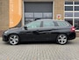 Peugeot 308 SW 1.2 130pk ALLURE PREMIUM AUTOMAAT/TREKHAAK//CARPLAY/83.000 KM!