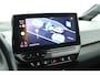 Volkswagen ID.3 First Max 58 kWh 204pk SOH 86% Steunhaak Navigatie Panoramadak Sportstoelen HUD Camera