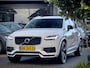 Volvo XC90 2.0 T8 AUT8 R-DESIGN TWIN ENGINE AWD 7PERS PANODAK LEDER 22 INCH-LMV NAVI CAMERA DIGI-DASH APPLE-CARPLAY LED PDC