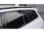 Volvo V60 2.0 T5 250pk R-Design Black Optik H&K Leder 20inch LM Navi LED Virtual Cockpit Stoel & Stuurwiel V.W. *Uitstraling*