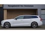 Volvo V60 2.0 T5 250pk R-Design Black Optik H&K Leder 20inch LM Navi LED Virtual Cockpit Stoel & Stuurwiel V.W. *Uitstraling*