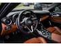 Alfa Romeo Giulia 2.0T B-Tech , Carbon-delen exterieur, Memory-seats, Stuur/stoel-verwarming,