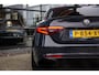 Alfa Romeo Giulia 2.0T B-Tech , Carbon-delen exterieur, Memory-seats, Stuur/stoel-verwarming,
