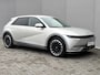 Hyundai Ioniq 5 Lounge 73kWh Automaat / Accu SOH 100% / Fabrieksgarantie tot 9-2026 / Dealer onderhouden / WLTP 451 km / 1.600 kg Trekgewicht / Elektrische klep en stoelen / Stuur-, stoel- en achterbankverwarming /