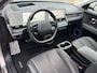 Hyundai Ioniq 5 Lounge 73kWh Automaat / Accu SOH 100% / Fabrieksgarantie tot 9-2026 / Dealer onderhouden / WLTP 451 km / 1.600 kg Trekgewicht / Elektrische klep en stoelen / Stuur-, stoel- en achterbankverwarming /