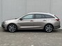 Hyundai i30 Wagon 1.0 T-GDi MHEV Comfort Smart 30th Edition / Fabrieksgarantie tot 08-2027 / Dealer onderhouden / Navigatie / Stuur- en stoelverwarming / Achteruitrijcamera / Apple Carplay Android / 17" LM wielen /