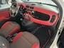 Fiat Panda 0.9 TwinAir Lounge - Airco - Parkeersensoren achter - Dakrails - Mistlampen voor - Stuur multifunctioneel - Radio/Cd - Stuur leder - Lederen versnellingspook