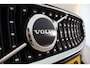 Volvo V60 Cross Country B5 250PK AWD Ultimate | Pano-dak | 20" | Trekhaak | Massage-/ventilatie | HUD | Full LED