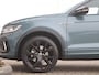 Volkswagen T-Roc 1.5 TSI 150 pk DSG R-Line | Panoramadak | Black Style | IQ Light | App Connect | Elektrische Klep | ACC | Camera | Stoelverwarming | Fabrieksgarantie tot 30-07-2027 of 100.000km |
