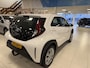 Toyota Aygo X 1.0 VVT-i MT Play + Trekhaak, NL Auto, zeer netjes 1e eigenaar en BTW auto