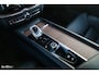 Volvo XC60 2.0 T8 Plug-in hybrid AWD Ultimate Bright Long range | Adaptieve cruise | Panorama dak | Zwenkbare trekhaak | Stoel massage+verkoeling |
