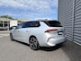 Opel Astra Sports Tourer 1.6 Turbo Plug In Hybrid Ultimate Metalliclak| Donker getint glas| Elec achterklep| LED koplampen| AGR stoelen| Schuif/Kantel dak| Headup display