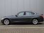 BMW 3-Serie 318i Sport High Executive | Parkeercamera | LED | Org. Nederlands