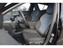 Volvo EX30 272PK Ext. Range Plus Adaptieve cruise control / BLIS / Parkeersensoren met camera / Elektrische achterklep / 20" velgen / Google infotainment / Keyless entry